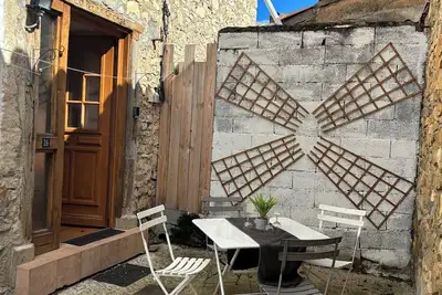 Image de Comfortable house near lake