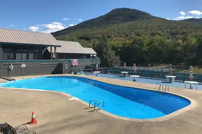 Image de Sunny Unit With Views Of Slopes