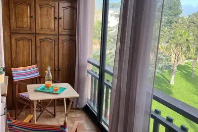 Image de Bord de mer : T2 Climatisé, à 6 mn à pied de la plage, avec parking privé