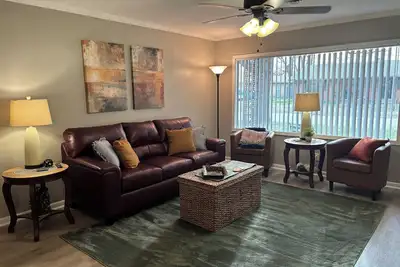 Image de Level up at the Enid Game House/Near Vance Afb/Themed Rooms