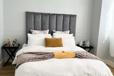 Image de C&J Luxury Apartment | City Centre | Pool, Gym & Secure Parking