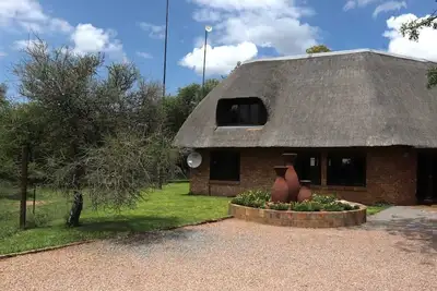 Image de Enjoyable 4-bedroom house with Ac in Mabalingwe Nature Reserve Big 5