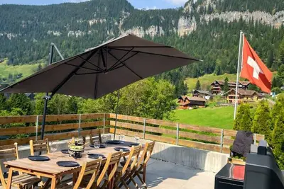 Image de Modern Spa Chalet • Ac • Alps & Lake View • Bbq • near Interlaken
