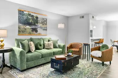 Image de Stylish Birmingham Retreat Near Uab - King Bed