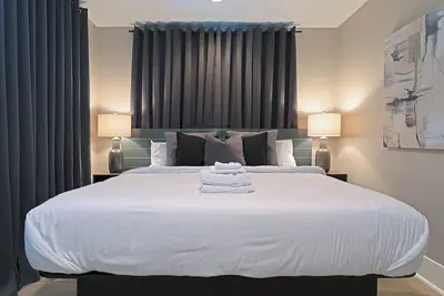 Image de Your Westheimer Dream Houses Sleep 26/12br/8ba/4pa