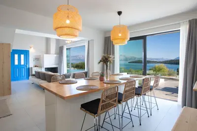 Image de Villa Katerina-Stylish 4dr villa with Sea View