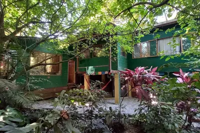 Image de Maison spacieuse Roots and Wings avec vue sur la forêt et jardin privé