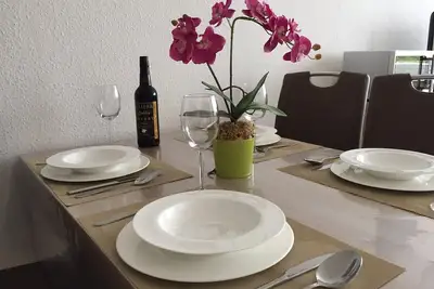 Image de Moderne Wohnung in Cuxhaven Duhnen mit Indoor Pool/ Schwimmbad und Sauna