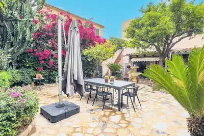 Image de Centrica Casa Con Jardin Y Parking