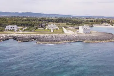 Image de Exclusive beachfront villa, 6 bedrooms, garden, Monopoli