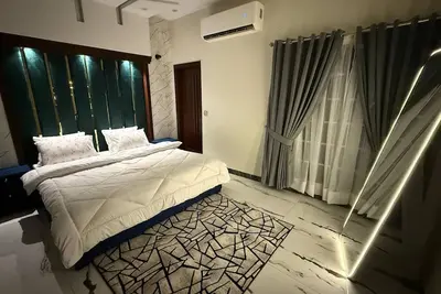 Image de 3br Luxury Entire House In Bahria Town Lahore- Near to Ring Road