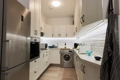 Image de New Ac Central Escape with Pool Access for Family of 4