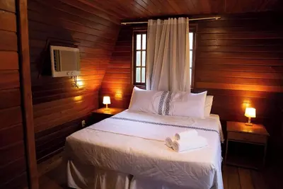 Image de 3-bedroom chalet in superb Park do China with Ac for relaxing stays