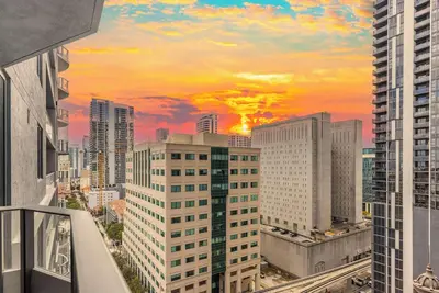Image de City‑View 1br  | Modern & Refined