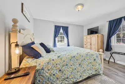 Image de Mountain View House, Close to town!