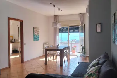 Image de 130 sqm apartment with a balcony that allows you to relax with the sea in your eyes