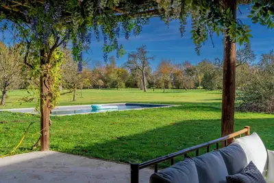 Image de Manoir de charme en Normandie | piscine chauffée à moins de 2h de Paris.
