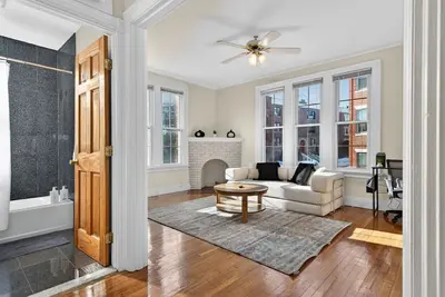 Image de Charming 2br in Boston