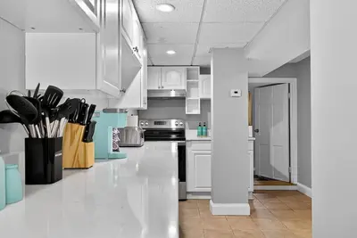 Image de Luxe 2br | Prime Location