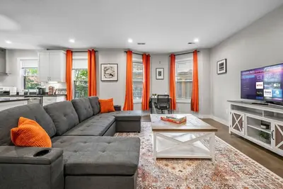Image de Spacious 3br for 10 | Prime Boston Location