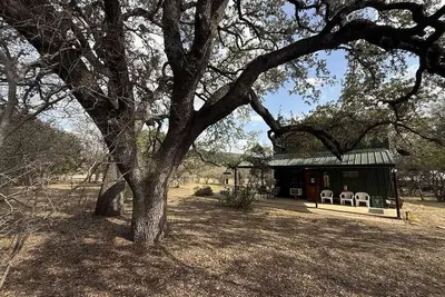 Image de Cherry Creek Cabin Near Concan