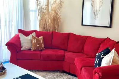 Image de Spacious 2br Uptown Luxury Escape