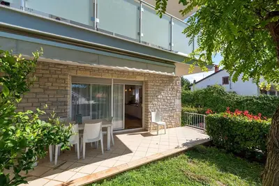 Image de Appartement de vacances avec terrasse et jardin