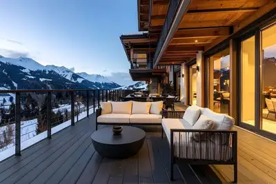 Image de 7 Bedroom Chalet with Mountain views of Omeshorn