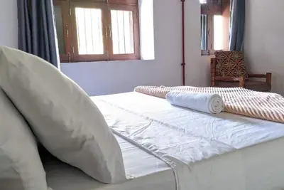 Image de Confort et commodité vous attendent dans un élégant appartement de la ville de Zanzibar