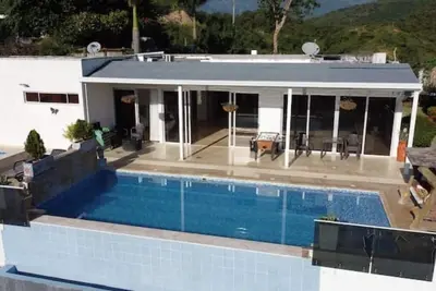 Image de Private Farm - Hot Pool, Jacuzzi & Games