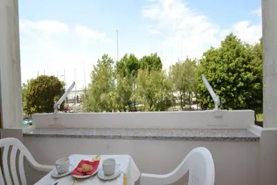 Image de Appartement confortable avec piscine partagée