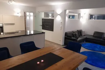 Image de Maison de vacances 'Casa Wohnen und Wellness' avec terrasse privée, jardin et Wi-Fi