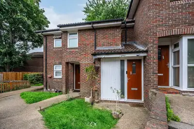Image de Cosy flat in Clapham area. Great links ( tube, train, buses) to central.