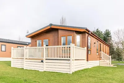 Image de Waterfall Luxmy Lodge with Hot tub