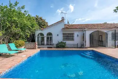 Image de Villa Marbella à 300 mètres de la plage avec piscine