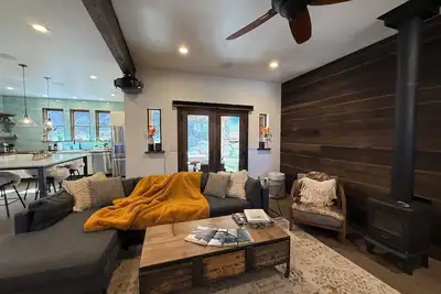 Image de 3br Farmhouse in Durango with Fitness Room, Sauna, Bidets, Theater Entertainment