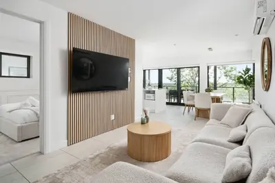 Image de Luxury 2br Waterfront Condo w/ Garage Parking