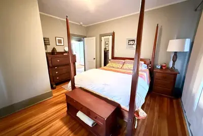 Image de 3-bedroom house in charming Richwood