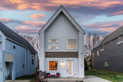 Image de Charming 4br Getaway Two Suites + Great Layout