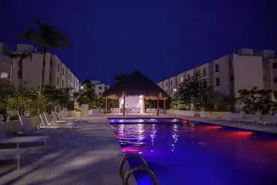 Image de 15min from downtown, 20min airport, 5min walking cenote corazon & Zamna Festival.