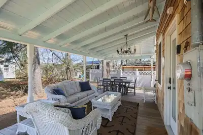 Image de Charming Cape Escape Near Buzzards Bay