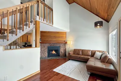 Image de Polaris Chalet - 2 Bdrm Mountain Getaway
