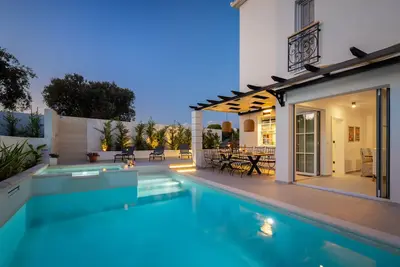 Image de Villa Verde Ražanj with heated pool