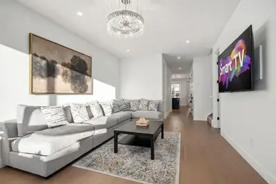 Image de Family Home near Airport