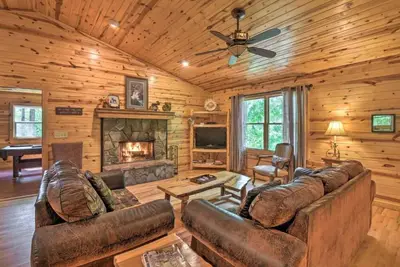 Valley View 2/2! Pool Table! Near Helen!