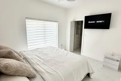 Image de Beautiful house near marlins stadium