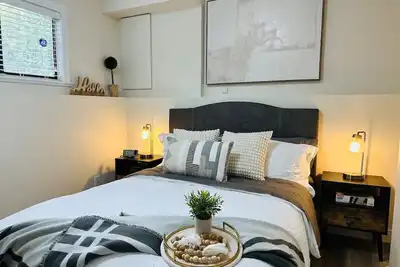 Image de Central, comfortable, and quiet retreat