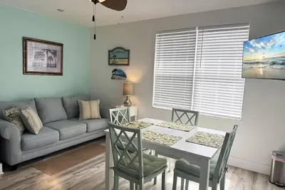 Image de Venice Villas 1br – Beachside Pool Escape