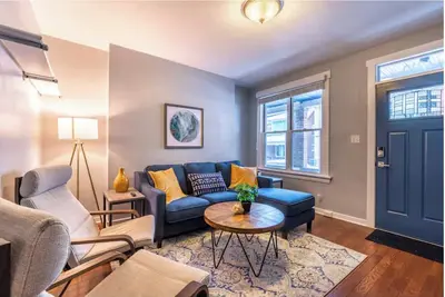 Image de Cozy 2-bedroom rowhouse