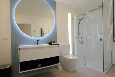 Image de Richmond Foothills - freshly renovated